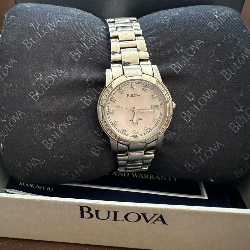 Excellent condition. Just don’t wear anymore